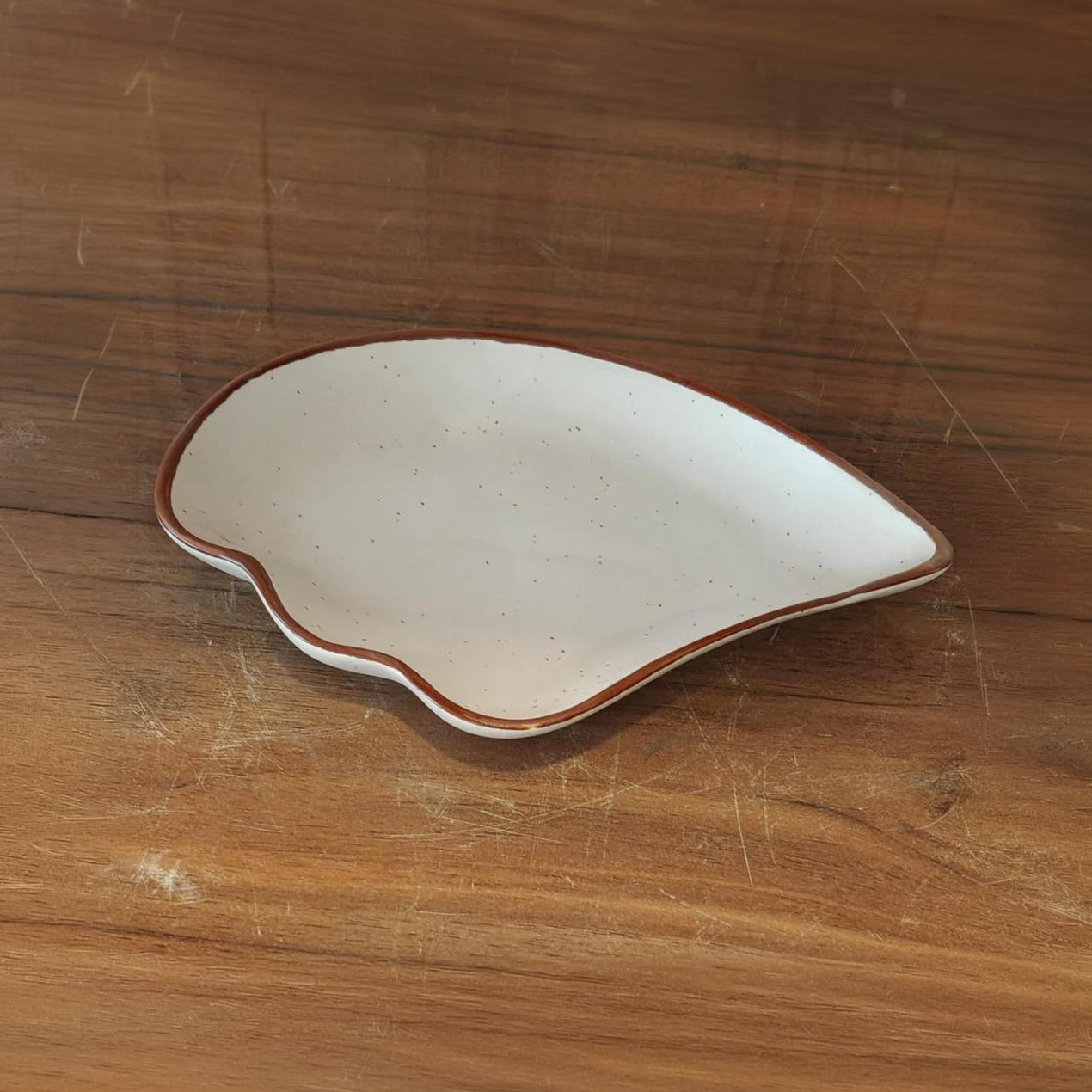 Ivory Edge platter