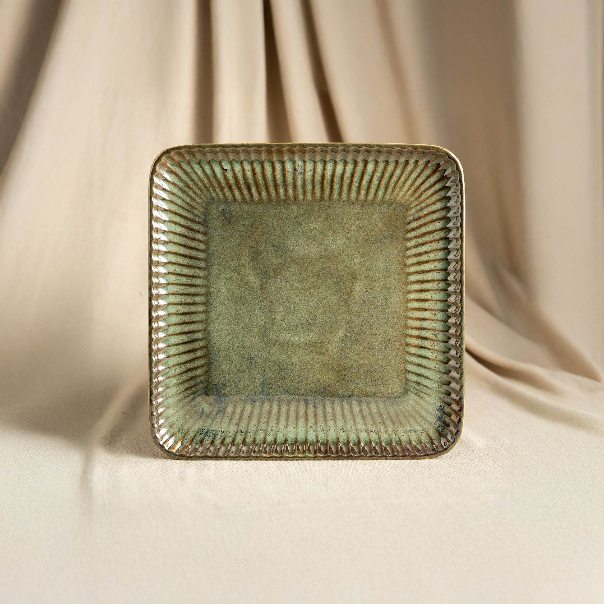 Fairmont Square Plates